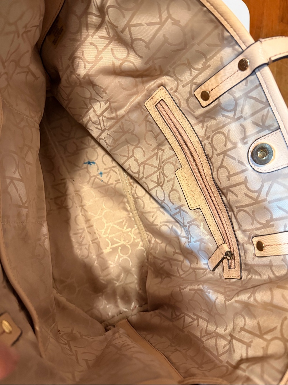 Calvin Klein Tan Logo-Print Tote with Cream Trim - Picture 3 of 3